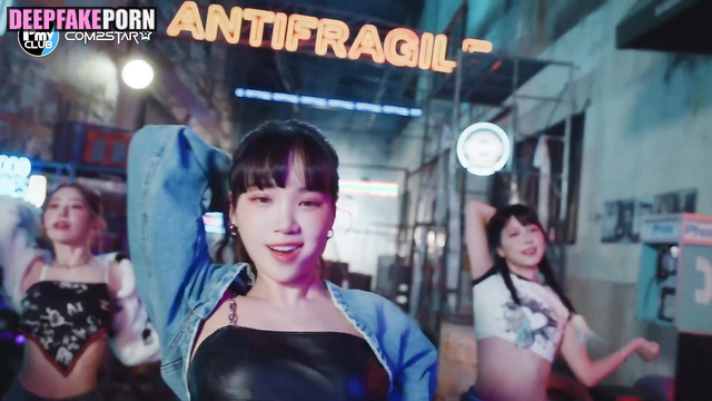 Hot babes LE SSERAFIM loves erotic dance - ai pmv / ルセラフィム 顔交換 [PREMIUM]