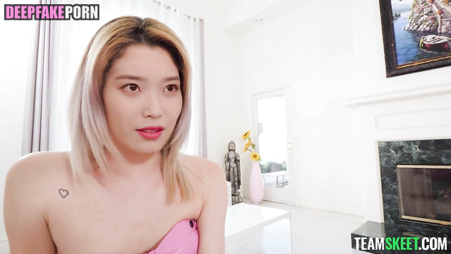 Dissolute blonde IU making perfect blowjob, ai - 아이유 딥 페이크 비디오 [PREMIUM]