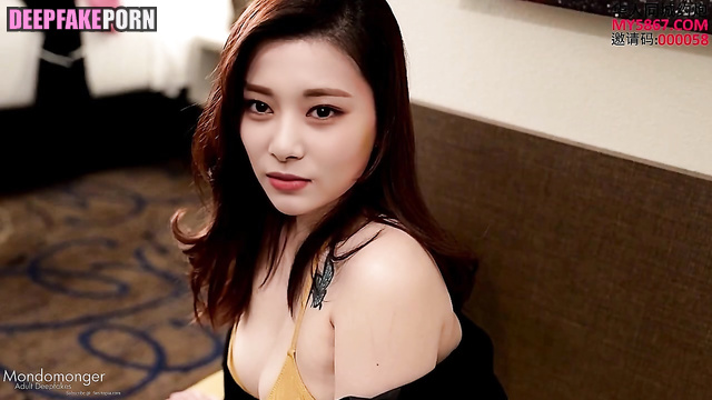 Juicy cumshot on golden bikini, Tzuyu sex tape - トゥワイス セックスシーン [PREMIUM]