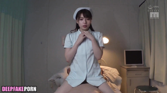 Asuka Saito works part time as a sexy nurse (セクシーナース 齋藤 飛鳥)
