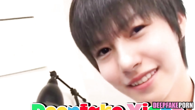 AI Renjun NCT took his first cock in his mouth | 딥페이크 런쥔 엔시티