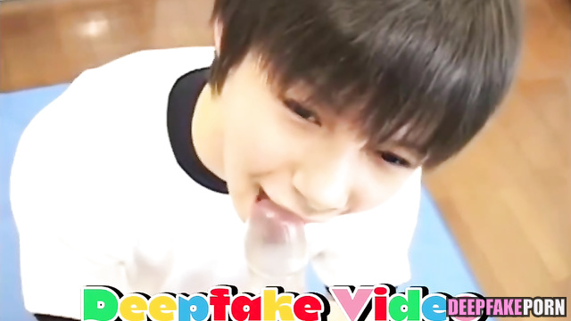 AI Renjun NCT took his first cock in his mouth | 딥페이크 런쥔 엔시티