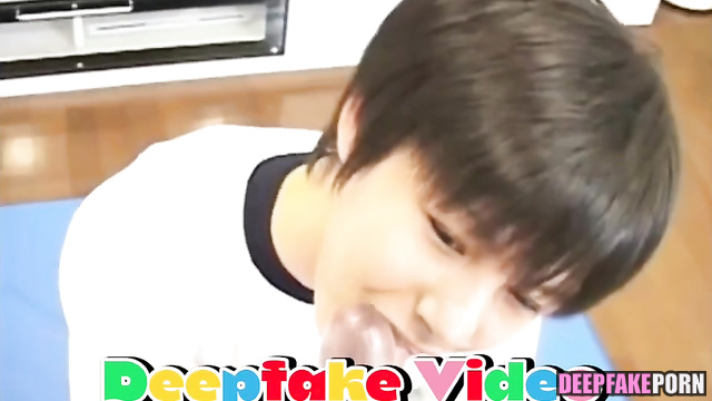 AI Renjun NCT took his first cock in his mouth | 딥페이크 런쥔 엔시티