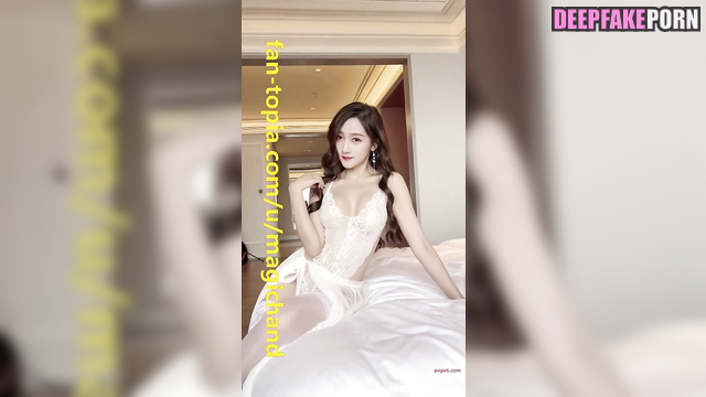 Guan Xiaotong in a very sexy dress (深度换脸 关晓彤)