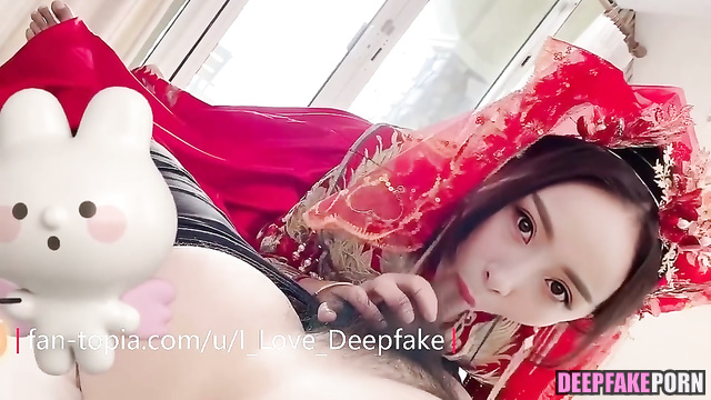 Fake Yang Mi sucks cock in a beautiful costume (深度伪造 杨幂)