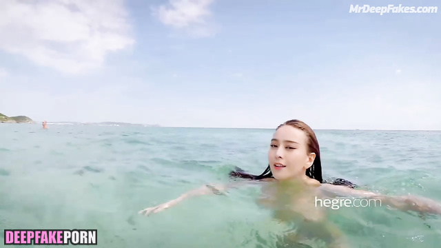 Babe likes demonstrating body under the water, ai - Fan Bingbing 范冰冰 换脸