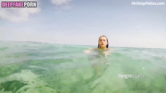 Babe likes demonstrating body under the water, ai - Fan Bingbing 范冰冰 换脸