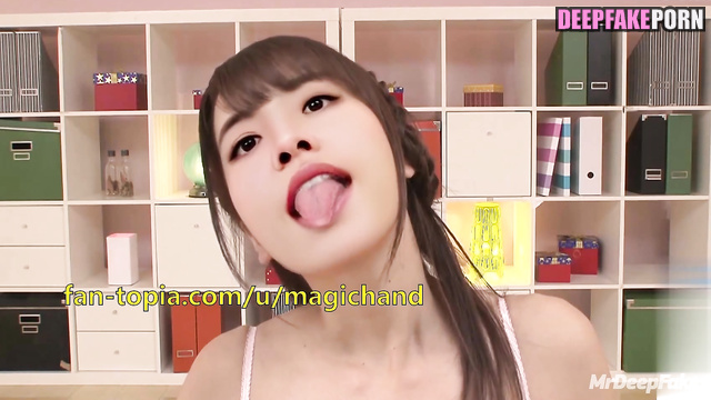 Sexy girl Jolin Tsai likes sucking dildo - 蔡依林 性爱录像带