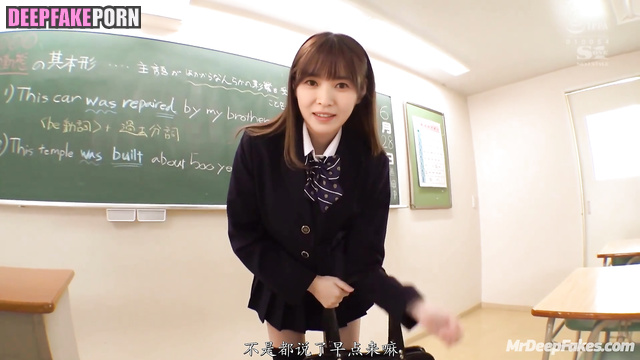 Bad girl Song Hye-kyo jerked off by legs in the classroom - 송혜교 섹스 테이프