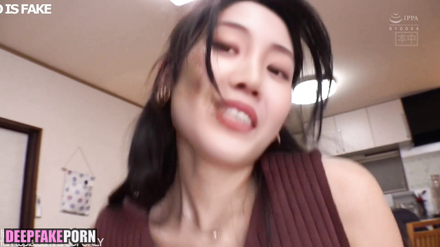 Kpop idol Shin Hyun-been helps her friend cum (케이팝 아이돌 신현빈) [PREMIUM]