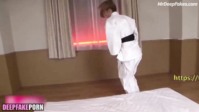 性爱场面 Sex fight scene 张雨绮 Zhang Yuqi learning to squirt and suck dick