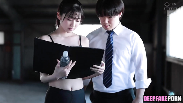 IU face swap - pretty girl fucked in oil / 아이유 딥 페이크 포르노