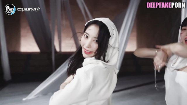 ルセラフィム LE SSERAFIM ディープフェイク Deepfake hot PMV Kazuha 葉/カズハ x Huh Yunjin [PREMIUM]