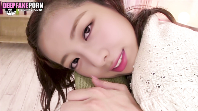 누드 Nude Yuna 유나 loves to feel cumshots on face after sex ITZY 있지 [PREMIUM]