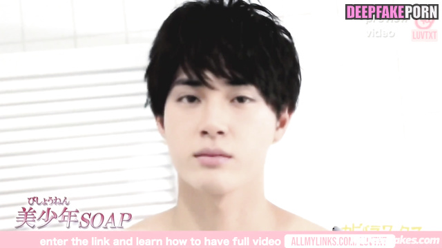 Hot sex scenes with handsome Ju Haknyeon (주학년 더보이즈) in bathroom