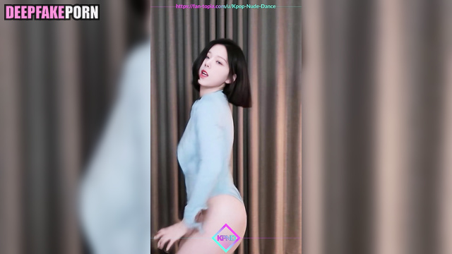 Pretty brunette dancing on camera / Winter face swap / 윈터 에스파 [PREMIUM]