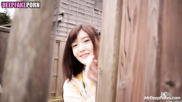 Slutty Neighbor Yoona SNSD Has Her Panties Removed (本物の偽物 少女時代)