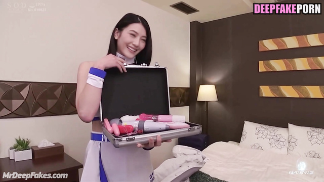 Adult Gao Yuanyuan has a suitcase full of sex toys (深度伪造 高圆圆)