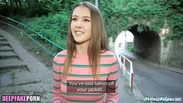 Sexy Rose showed tits for money (right on the street) fakeapp / 로제 블랙핑크