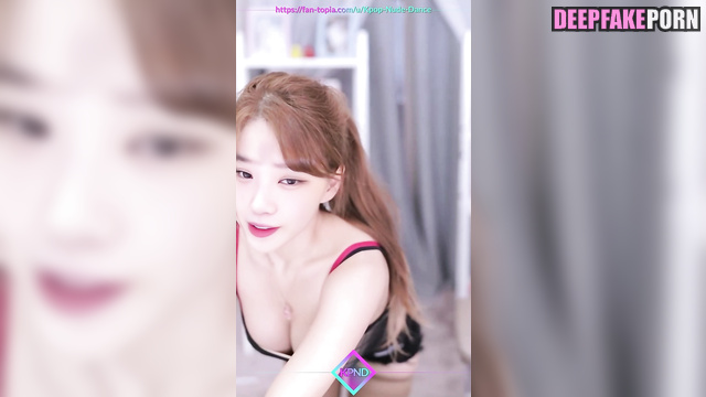 Hot korean girl Chaewon dancing so sexy (アイズワン セックスシーン) [PREMIUM]