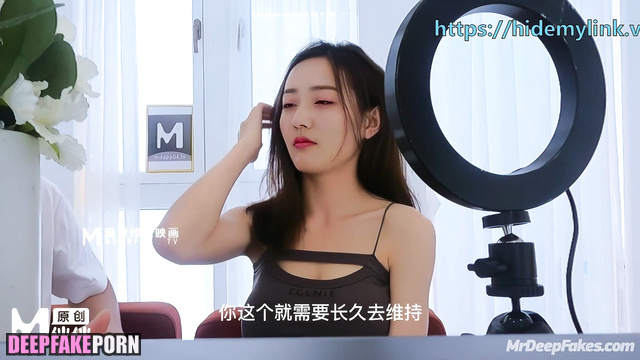 Fake Xu Lu feeling pussy touching during her work // 徐璐 深度伪造视频