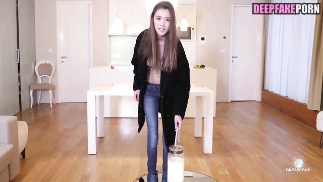 Yang Mi hot solo sex scene - babe masturbated in milk / 杨幂 真假 [PREMIUM]