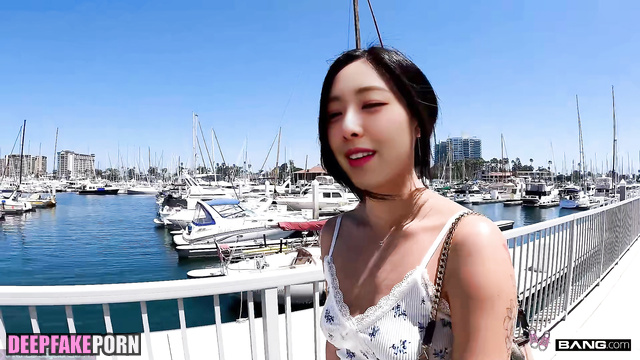 Blowjob for tasty hamburger (유나 있지) Yuna pov deepfake / [PREMIUM]