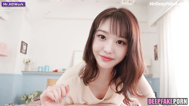 Wonyoung IVE spread her legs in front of her boyfriend (偽アプリ アイヴ)
