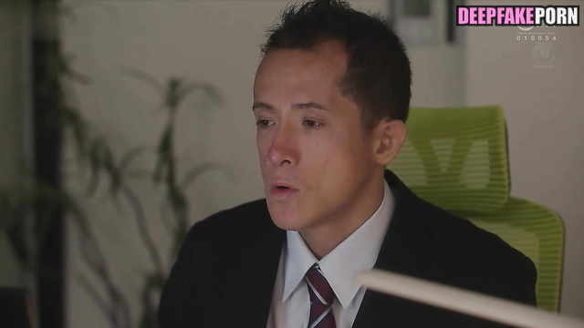 Chen Duling enjoying oral sex in the office, fakeapp // 陈都灵 名人性爱 [PREMIUM]