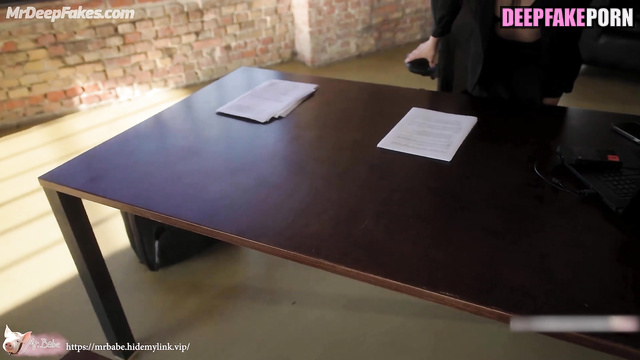 Minju cool deepfake porn, babe enjoying anal fingering / アイズワン 本物の偽物