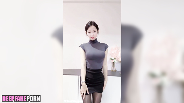 Solo dirty talks - IU hot adult video (아이유 딥페이크 영상)