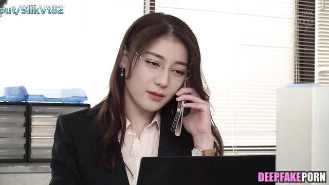 Obedient colleague does all for 迪丽热巴 Dilraba 智能换脸 smart face change