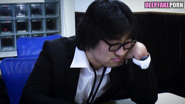 Secretary ordered colleague to make her cunni / A.I. Wang Ou (王鸥 真假) [PREMIUM]