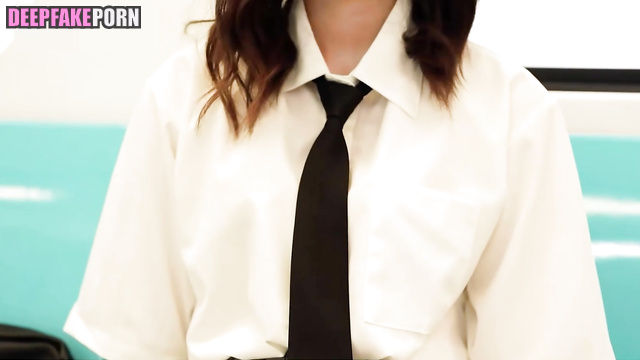 Dogging sex scene - Zhou Ye fucked right in the subway (周也 真假) [PREMIUM]