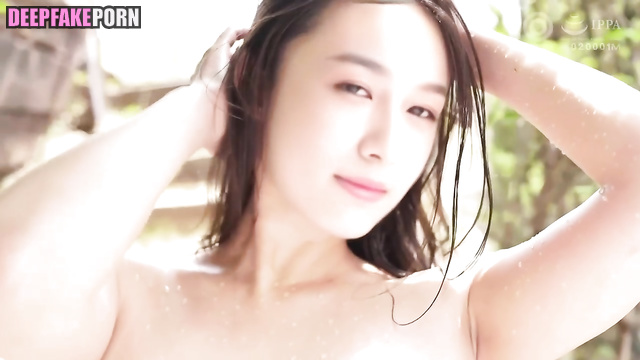 Chinese slut Zhou Ye (周也 性爱录像带) sucking dirty sweaty balls [PREMIUM]