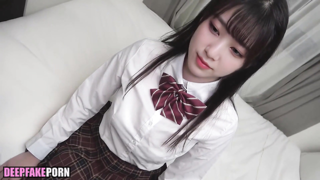 Schoolgirl getting her first cunni - Jiho face swap (지호 오마이걸)