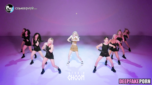 Blonde enjoying big cock in mouth, Somi (전소미 아이오아이) face swap [PREMIUM]