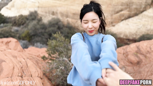 Taxi drive turned into titsfuck, Jiwoo (지우 엔믹스) cool adult video [PREMIUM]