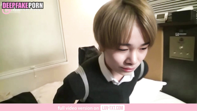 エンハイフン ENHYPEN Shy Korean 韓国語 boy Ni-ki 西村 力 shows off his nice dick