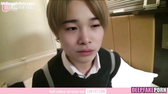 エンハイフン ENHYPEN Shy Korean 韓国語 boy Ni-ki 西村 力 shows off his nice dick