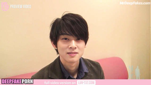 ASTRO Nude ヌード Eunwoo アストロ shows off his perfect abs for his boyfriend