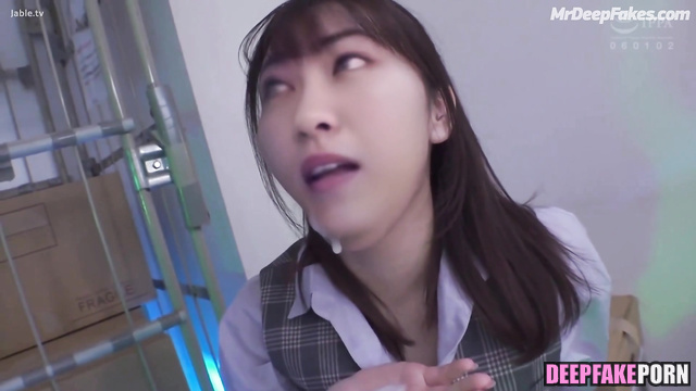 Fast blowjob in a storeroom (西野七瀬 乃木坂46) Nanase Nishino face swap