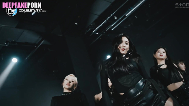 Fake EVERGLOW girls (에버글로우 진짜 가짜) are dirty nymphomaniacs - pmv [PREMIUM]