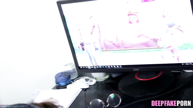 Yujin (アイズワン 本物の偽物) was fucked after her masturbation on porn [PREMIUM]