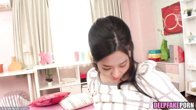 アイズワン ディープフェイクビデオ pretty Yujin enjoying cunni from stepbro, fakeapp [PREMIUM]