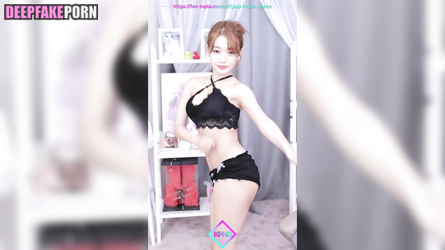 アイヴ セックスシーン amateur dances on webcam (by fake Wonyoung) [PREMIUM]