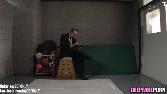 아이린 레드벨벳 Irene made footjob without panties at abandoned building, ai [PREMIUM]