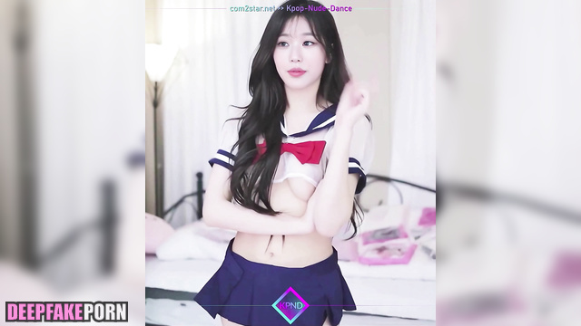 Naughty schoolgirl dancing on webcam / アイヴ セックスシーン Wonyoung fakeapp / [PREMIUM]