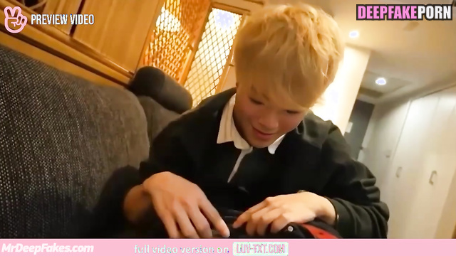 (준 세븐틴) handsome Jun wants to try your sperm immediately - pov gay porn