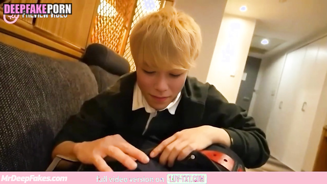 (준 세븐틴) handsome Jun wants to try your sperm immediately - pov gay porn